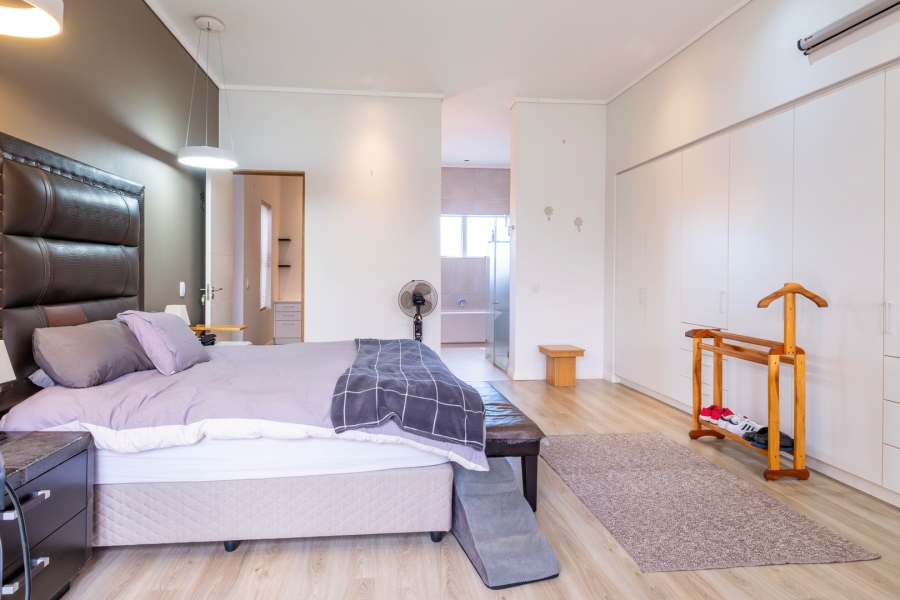3 Bedroom Property for Sale in Earls Court Lifestyle Estate Western Cape